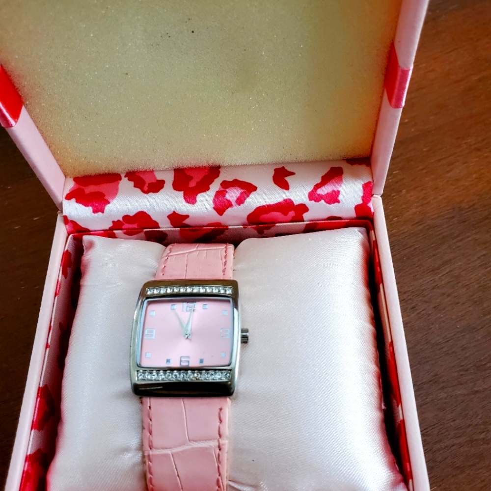 Mary Kay Pretty Pink watch